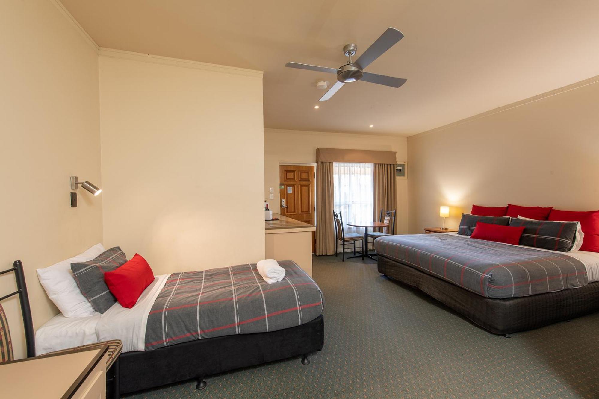 Breakfree Port Pirie Motel Room photo